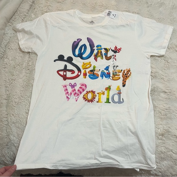 NWT Disney White Graphic T-Shirt - Picture 2 of 4